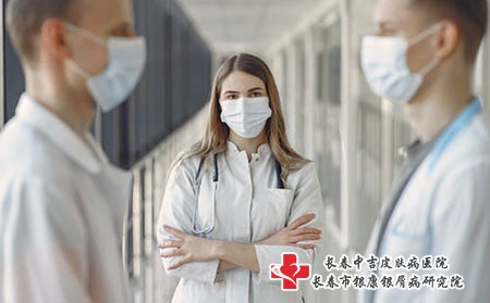 白癜风的扩散迹象是什么？如何控制白癜风扩散？