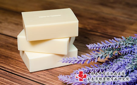 摄图网_501627169_薰衣草手工皂（企业商用）皂