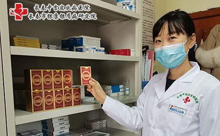 长春去胎记多少钱：新生儿鲜红斑痣有哪些特征呢?